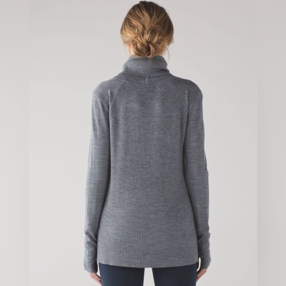 Lululemon Sweat And‎ Savasana Sweater Size 6 - Picture 2 of 8